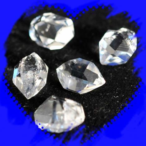 /media/images/Boutique/Introduction/Diamants%20Herkimer.jpg