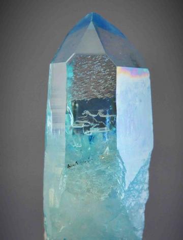 /media/images/Boutique/Quartz/Quartz%20aqua%20aura.JPG