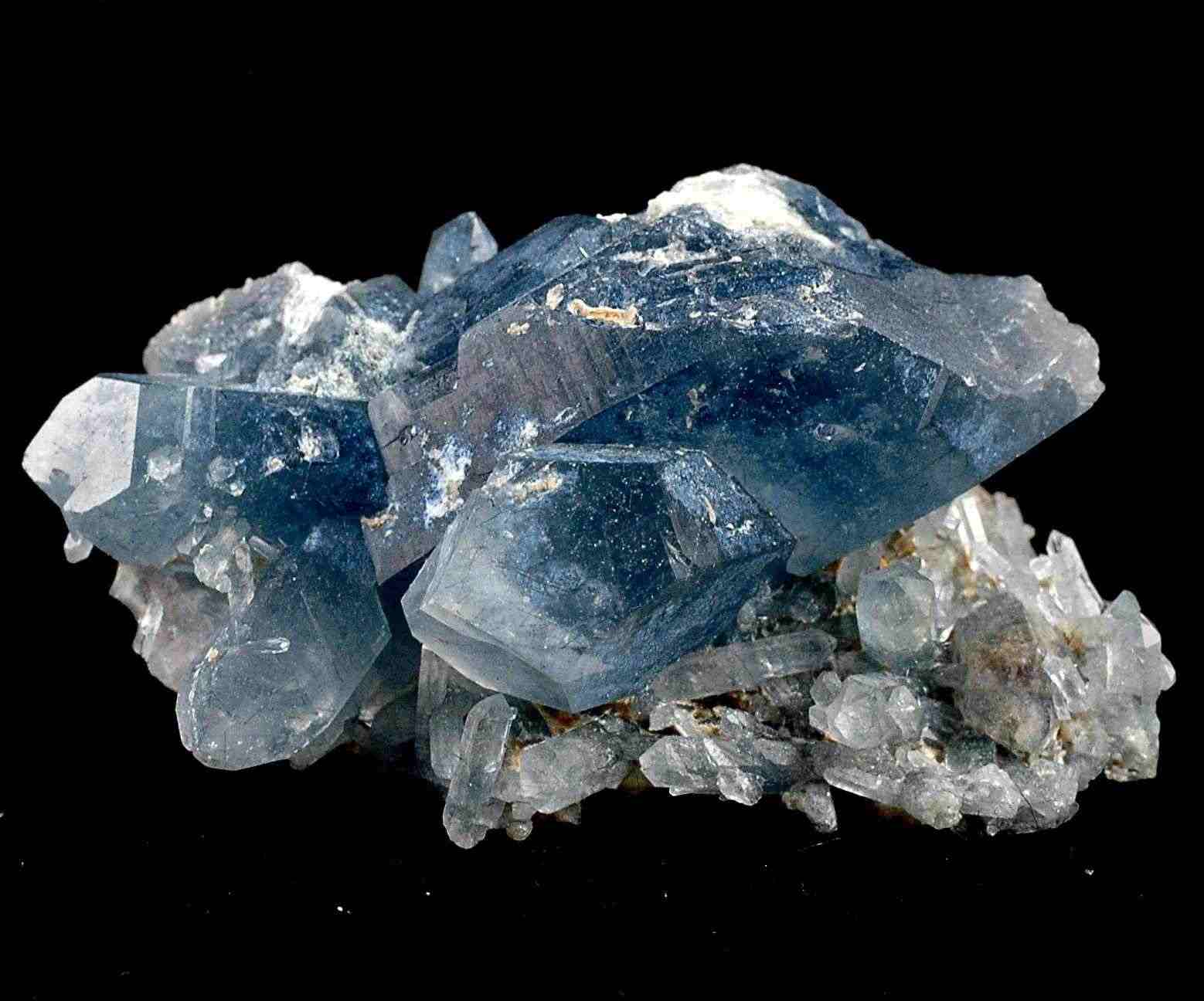 Quartz indicolite