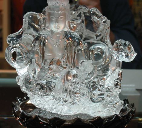 Bouddha en quartz clair